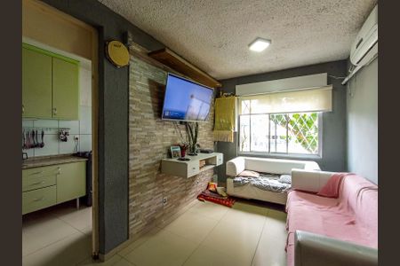 Sala de apartamento para alugar com 3 quartos, 76m² em Vila Nova, Porto Alegre