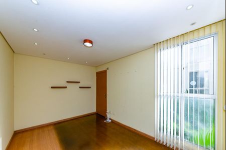 Sala de apartamento para alugar com 2 quartos, 48m² em Chácara Cotia, Contagem