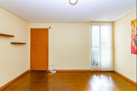 Sala de apartamento para alugar com 2 quartos, 48m² em Chácara Cotia, Contagem
