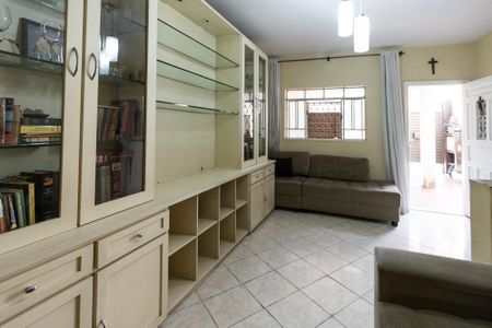 Sala de casa à venda com 3 quartos, 140m² em Vila Hamburguesa, São Paulo
