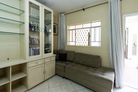 Sala de casa à venda com 3 quartos, 140m² em Vila Hamburguesa, São Paulo