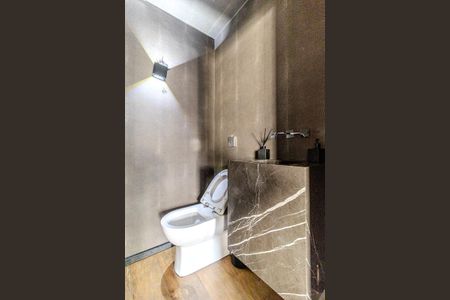 Lavabo de casa de condomínio à venda com 2 quartos, 107m² em Higienópolis, São Paulo