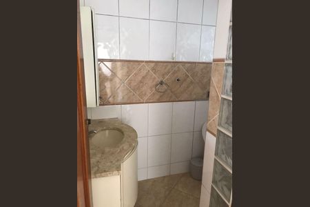 Banheiro de apartamento à venda com 2 quartos, 64m² em Vila Marlene, São Bernardo do Campo