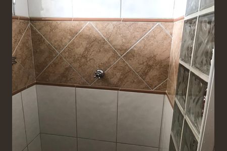 Banheiro de apartamento à venda com 2 quartos, 64m² em Vila Marlene, São Bernardo do Campo