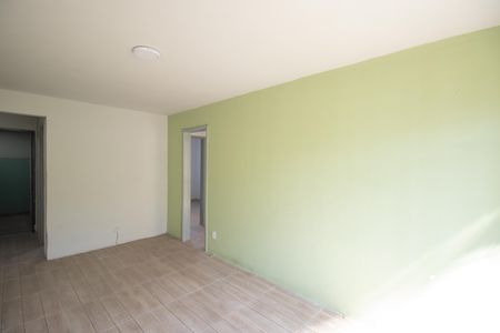 Sala de apartamento para alugar com 2 quartos, 50m² em Ze Garoto, São Gonçalo