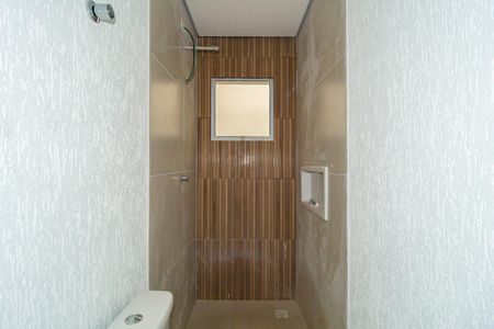 Banheiro de kitnet/studio para alugar com 1 quarto, 44m² em Jardim Analia Franco, São Paulo