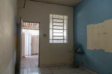Sala de casa à venda com 2 quartos, 68m² em Caiçaras, Belo Horizonte