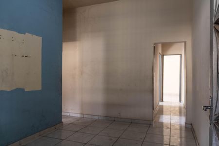 Sala de casa à venda com 2 quartos, 68m² em Caiçaras, Belo Horizonte