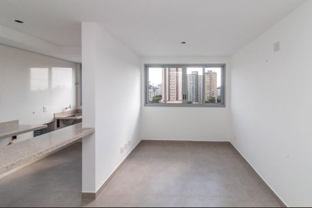 Sala de apartamento à venda com 2 quartos, 61m² em Santa Efigênia, Belo Horizonte