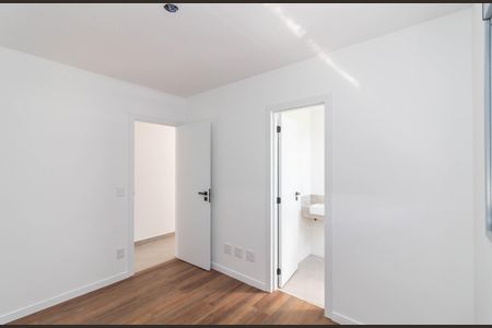 Suíte 1 de apartamento à venda com 2 quartos, 61m² em Santa Efigênia, Belo Horizonte