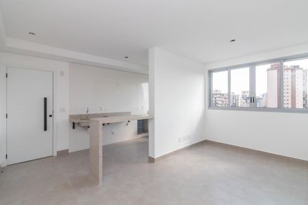 Sala de apartamento à venda com 2 quartos, 61m² em Santa Efigênia, Belo Horizonte