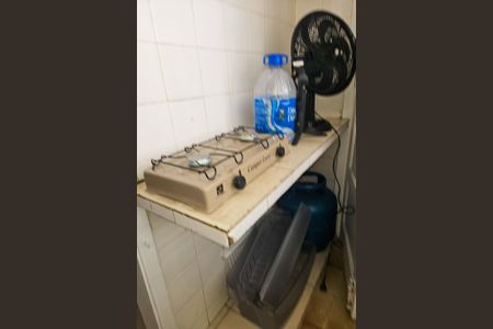 Cozinha de kitnet/studio para alugar com 1 quarto, 12m² em Graça, Salvador