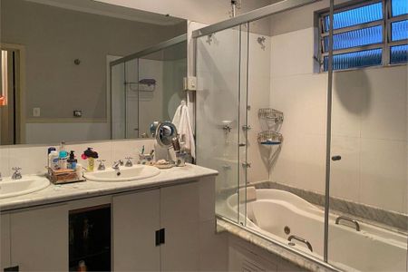 Casa à venda com 4 quartos, 450m² em Santo Amaro, São Paulo