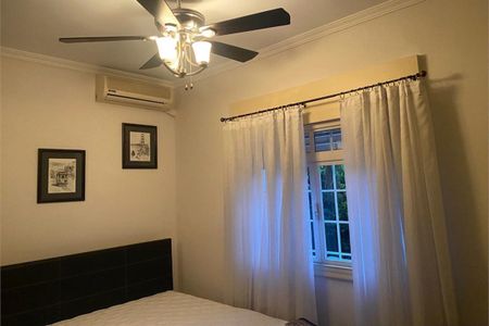 Casa à venda com 4 quartos, 450m² em Santo Amaro, São Paulo