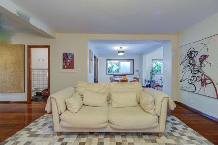 Casa de Condomínio à venda com 4 quartos, 360m² em Jardim Marajoara, São Paulo