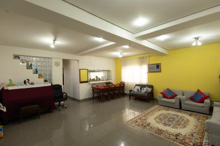 Sala de casa para alugar com 6 quartos, 385m² em Campo Belo, São Paulo