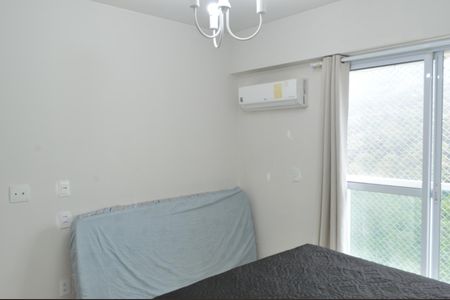 Suíte de apartamento para alugar com 1 quarto, 70m² em Camorim, Rio de Janeiro