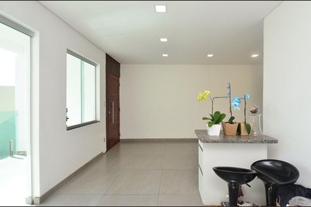 Sala de casa à venda com 3 quartos, 101m² em Fernão Dias, Belo Horizonte