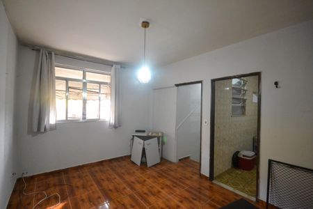Sala de casa para alugar com 1 quarto, 75m² em Piam, Belford Roxo