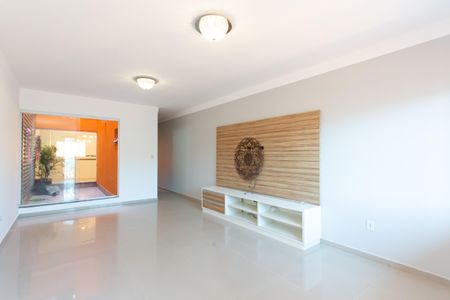 Sala de casa à venda com 3 quartos, 181m² em Jardim Nossa Senhora do Carmo, São Paulo