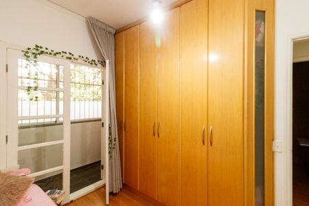 Quarto de casa de condomínio à venda com 3 quartos, 124m² em Jardim Leonor Mendes de Barros, São Paulo