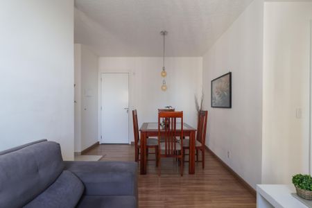 Sala de apartamento para alugar com 2 quartos, 43m² em Jardim Monte Alegre, Taboão da Serra
