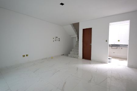 Sala/Cozinha de casa de condomínio à venda com 2 quartos, 117m² em Vila Metalúrgica, Santo André