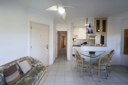 Sala de apartamento para alugar com 2 quartos, 153m² em Jardim Asturias, Guarujá