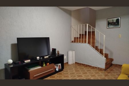 Sala de casa para alugar com 2 quartos, 80m² em Jardim Ponte Rasa, São Paulo