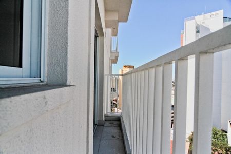 Varanda de kitnet/studio para alugar com 1 quarto, 28m² em Santana, São Paulo