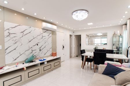 Sala de apartamento para alugar com 3 quartos, 136m² em Vila Paiva, São Paulo