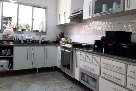 Casa à venda com 3 quartos, 205m² em Nova Petrópolis, São Bernardo do Campo