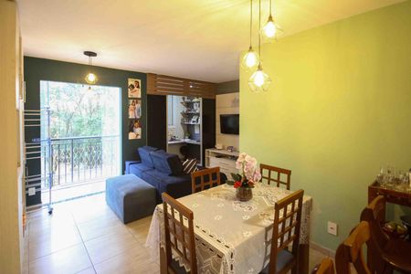 Sala de apartamento à venda com 3 quartos, 58m² em Vila Cunha Bueno, São Paulo