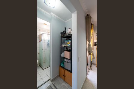 Corredor de apartamento para alugar com 2 quartos, 63m² em Vila Guarani, São Paulo