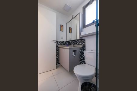 Banheiro de kitnet/studio para alugar com 1 quarto, 25m² em Pinheiros, São Paulo