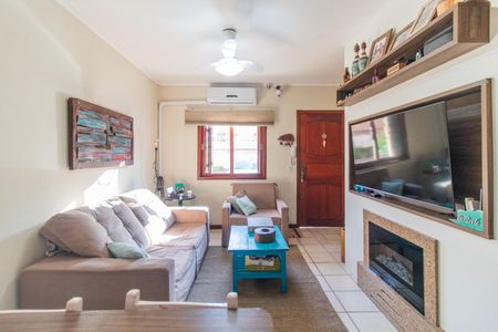 Sala de casa de condomínio para alugar com 3 quartos, 96m² em Ipanema, Porto Alegre