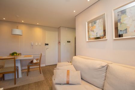Sala de apartamento à venda com 2 quartos, 60m² em Vila Guedes, São Paulo