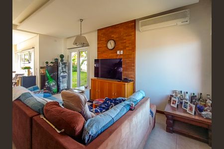 Sala de casa de condomínio para alugar com 3 quartos, 175m² em Hípica, Porto Alegre