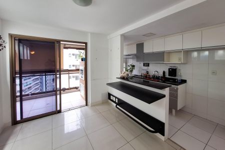 Sala de apartamento para alugar com 3 quartos, 140m² em Vital Brasil, Niterói