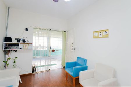 Sala 1 de casa à venda com 4 quartos, 127m² em Jardim Santa Francisca, Guarulhos