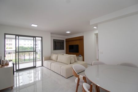 Sala de apartamento para alugar com 2 quartos, 85m² em City América, São Paulo