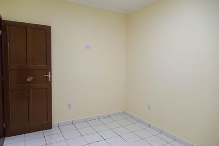 Quarto 2 de casa à venda com 2 quartos, 120m² em Jardim Santa Edwirges, Guarulhos