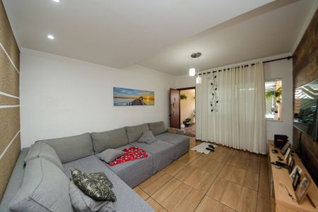 Sala de casa à venda com 4 quartos, 215m² em Cidade Continental, São Paulo