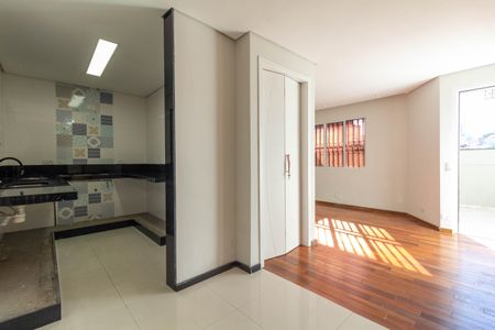 Sala de casa de condomínio à venda com 3 quartos, 119m² em Vila Matilde, São Paulo