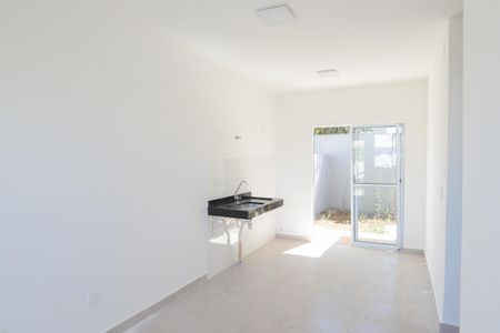 Sala de casa de condomínio para alugar com 2 quartos, 60m² em Reserva Real, Ribeirão Preto