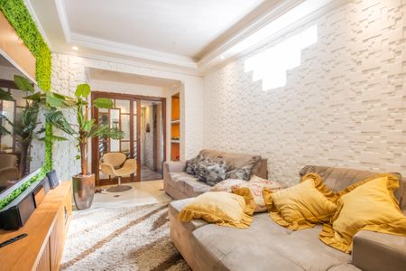 Sala de casa para alugar com 2 quartos, 500m² em Piratininga, Osasco