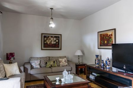Sala de casa à venda com 4 quartos, 400m² em Padre Eustáquio, Belo Horizonte