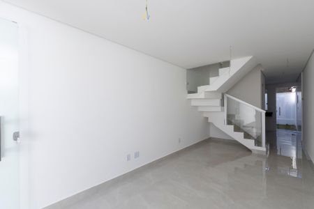 Sala de casa à venda com 2 quartos, 115m² em Floramar, Belo Horizonte