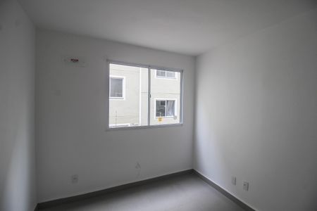 Quarto 1 de apartamento para alugar com 2 quartos, 48m² em Danon, Nova Iguaçu
