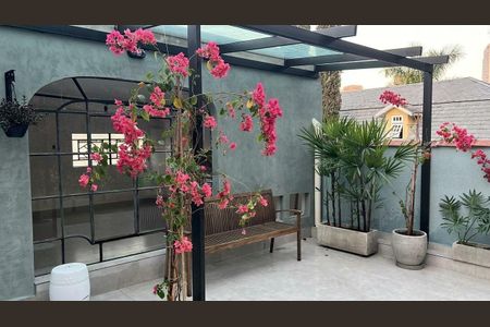 Casa à venda com 3 quartos, 160m² em Vila Elvira, São Paulo